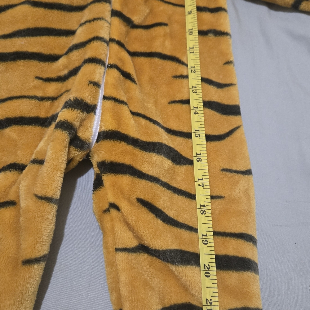 Halloween Plushy Onesie Cotton Lined Big Tiger Head atrached 24 Month ZIP NEW! - Picture 3 of 11